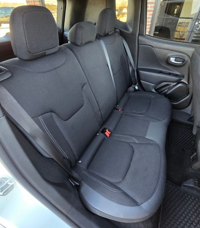 2023 Jeep Renegade Image 40