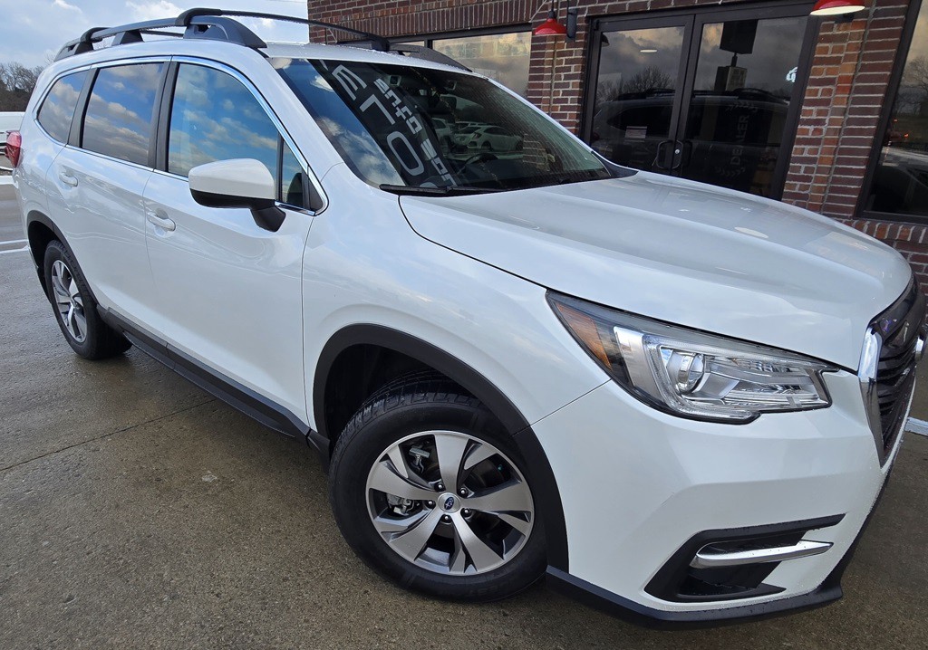 2021 Subaru Ascent Image 3