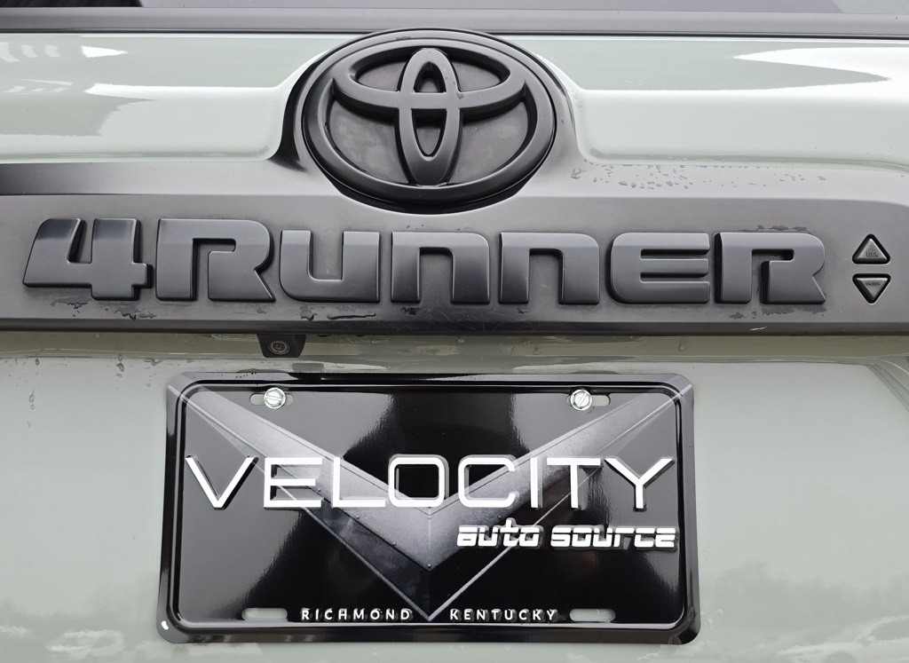 2021 Toyota 4Runner Image 9
