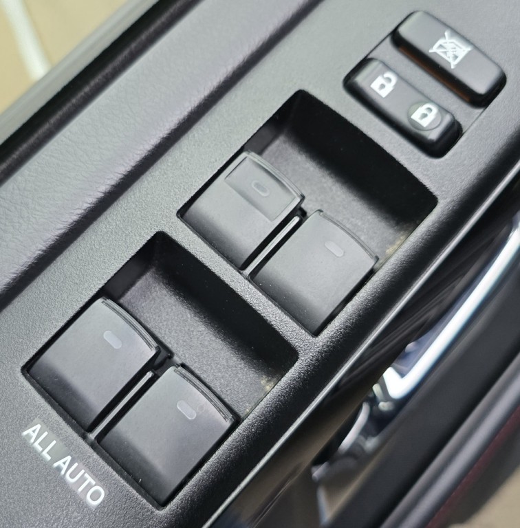 2021 Toyota 4Runner Image 16