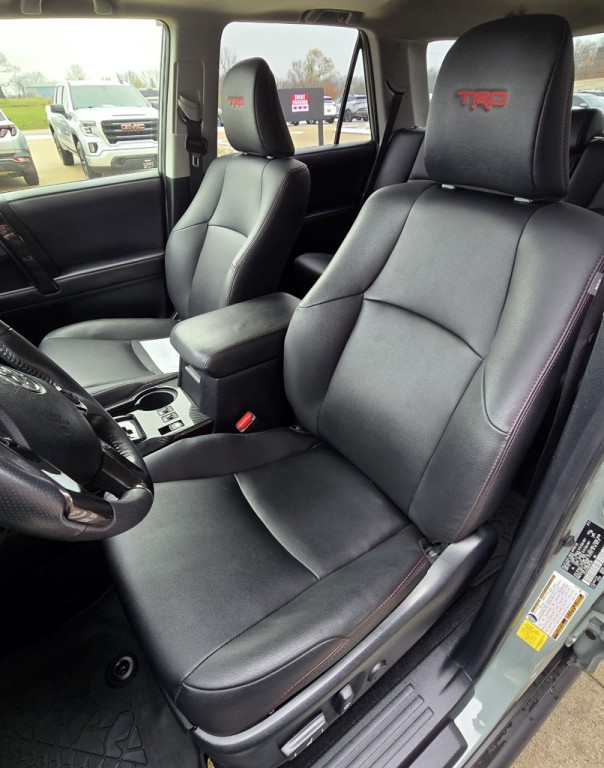 2021 Toyota 4Runner Image 18