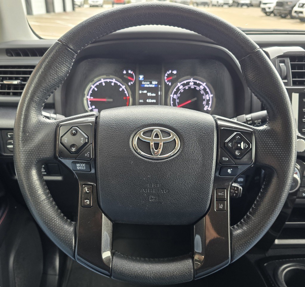 2021 Toyota 4Runner Image 22