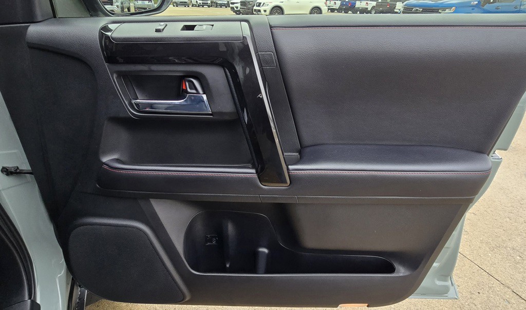 2021 Toyota 4Runner Image 43