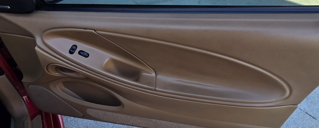 1998 Ford Mustang Image 29