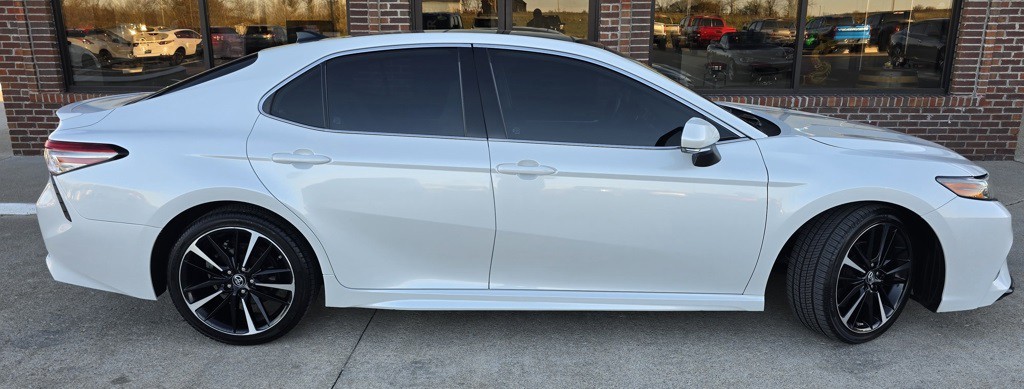 2019 Toyota Camry Image 4
