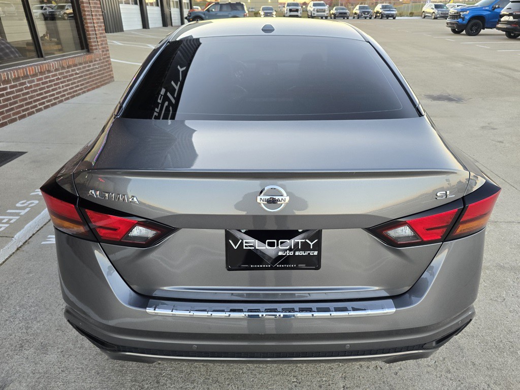 2022 Nissan Altima Image 8