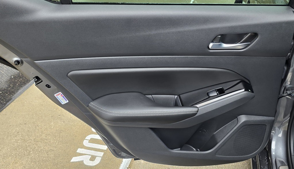 2022 Nissan Altima Image 35