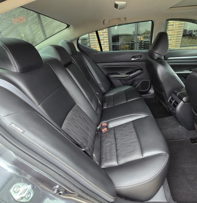 2022 Nissan Altima Image 44