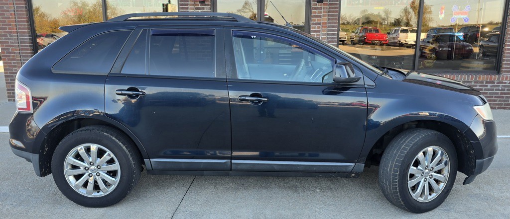 2010 Ford Edge Image 2