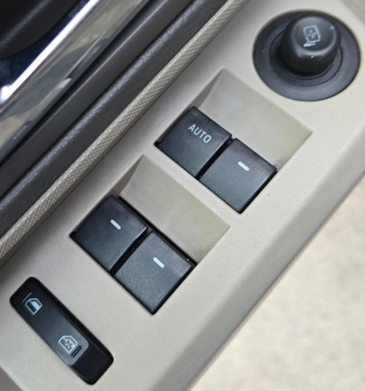 2010 Ford Edge Image 15