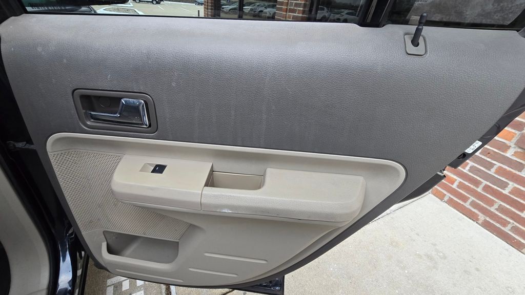 2010 Ford Edge Image 30