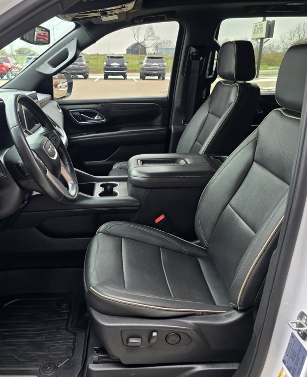 2023 GMC Yukon Image 18