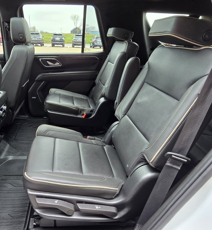 2023 GMC Yukon Image 36