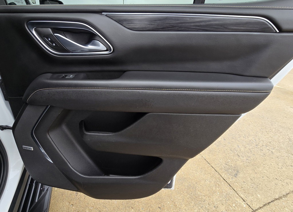 2023 GMC Yukon Image 44