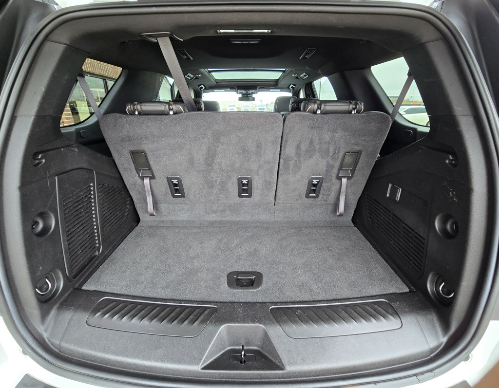 2023 GMC Yukon Image 48