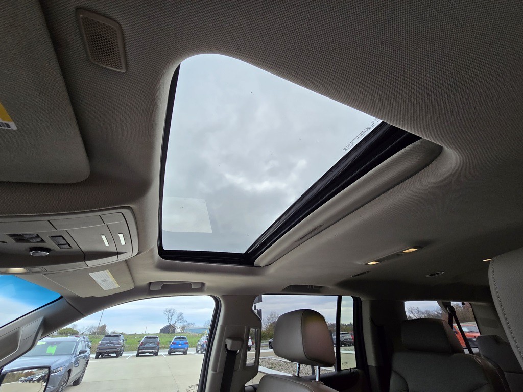 2020 Chevrolet Suburban Image 11