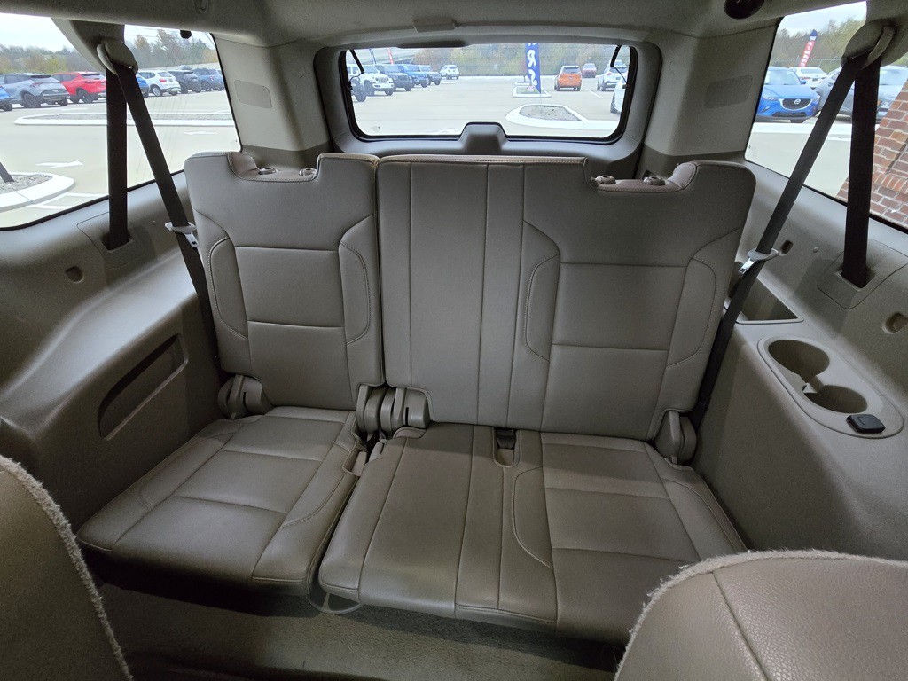 2020 Chevrolet Suburban Image 13