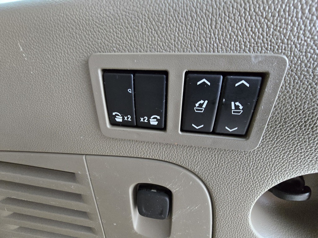 2020 Chevrolet Suburban Image 15