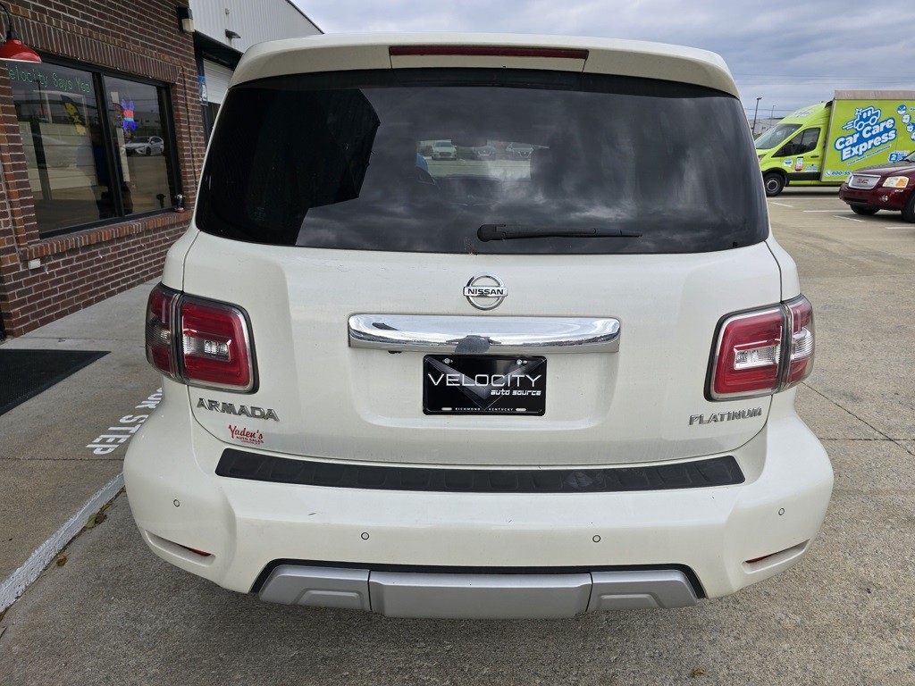 2017 Nissan Armada Image 3