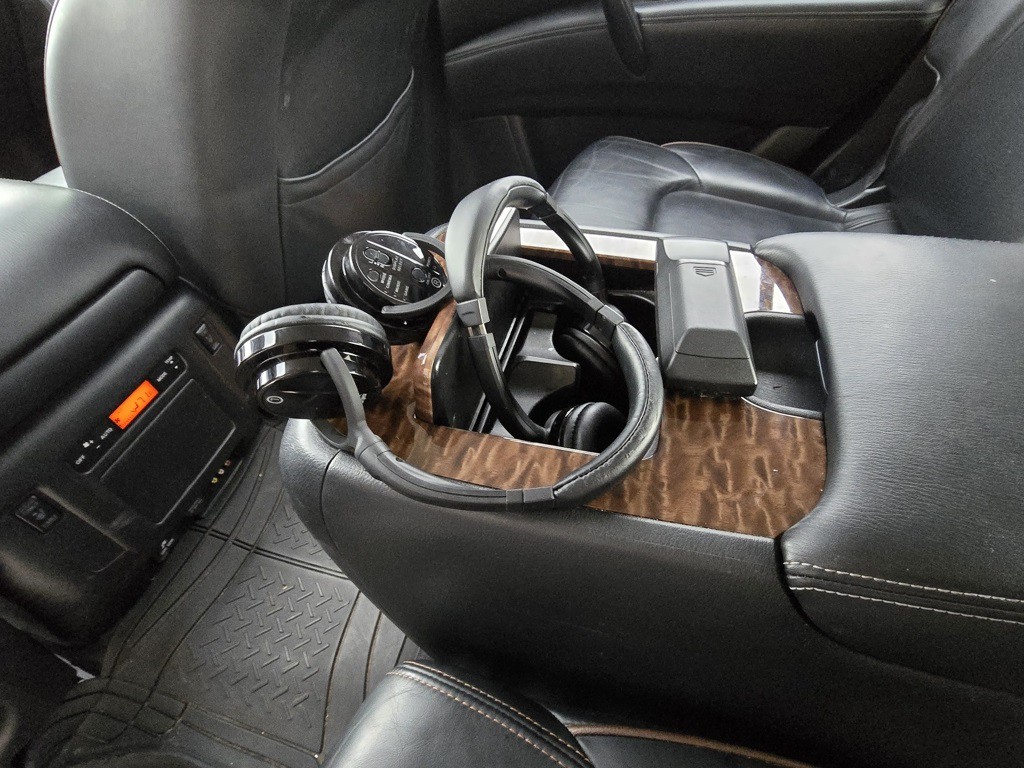 2017 Nissan Armada Image 13