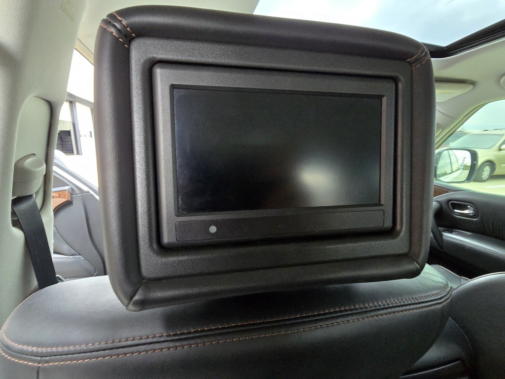 2017 Nissan Armada Image 14