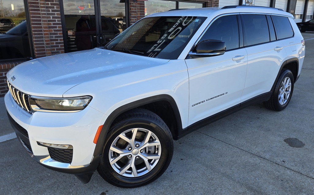 2021 Jeep Grand Cherokee Image 3