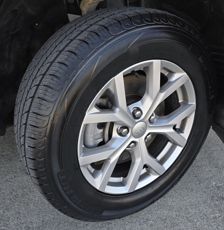 2021 Jeep Grand Cherokee Image 11