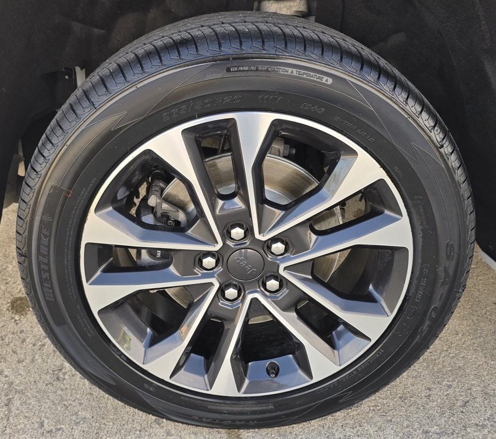 2021 Jeep Grand Cherokee Image 13