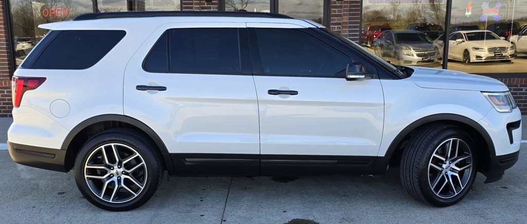 2018 Ford Explorer Image 4