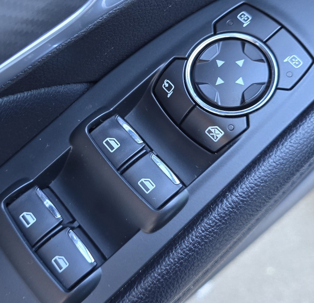 2018 Ford Explorer Image 17