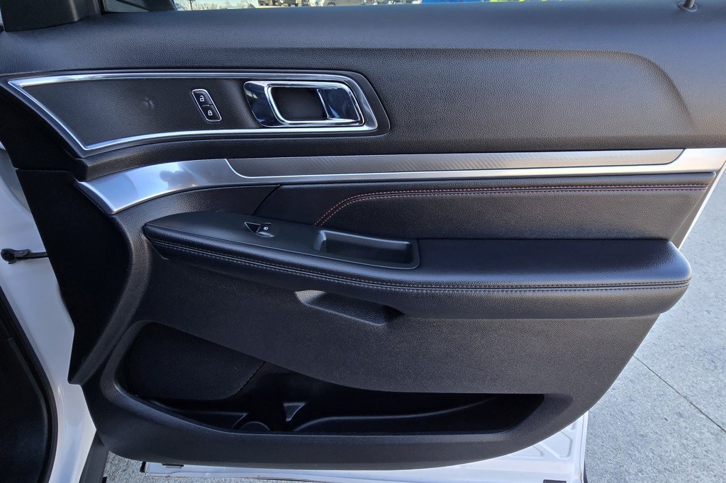 2018 Ford Explorer Image 49