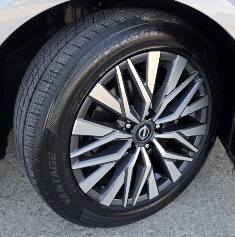 2023 Nissan Altima Image 12