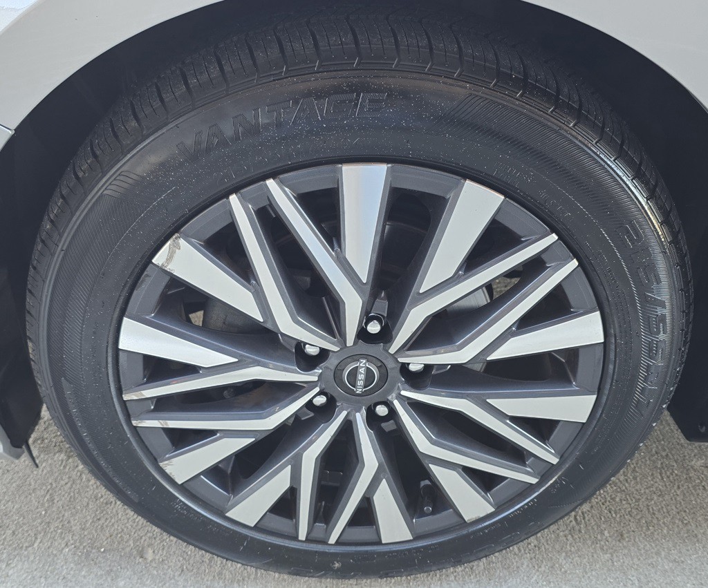 2023 Nissan Altima Image 15