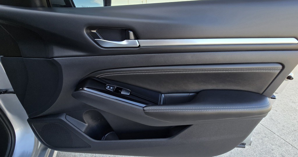 2023 Nissan Altima Image 35