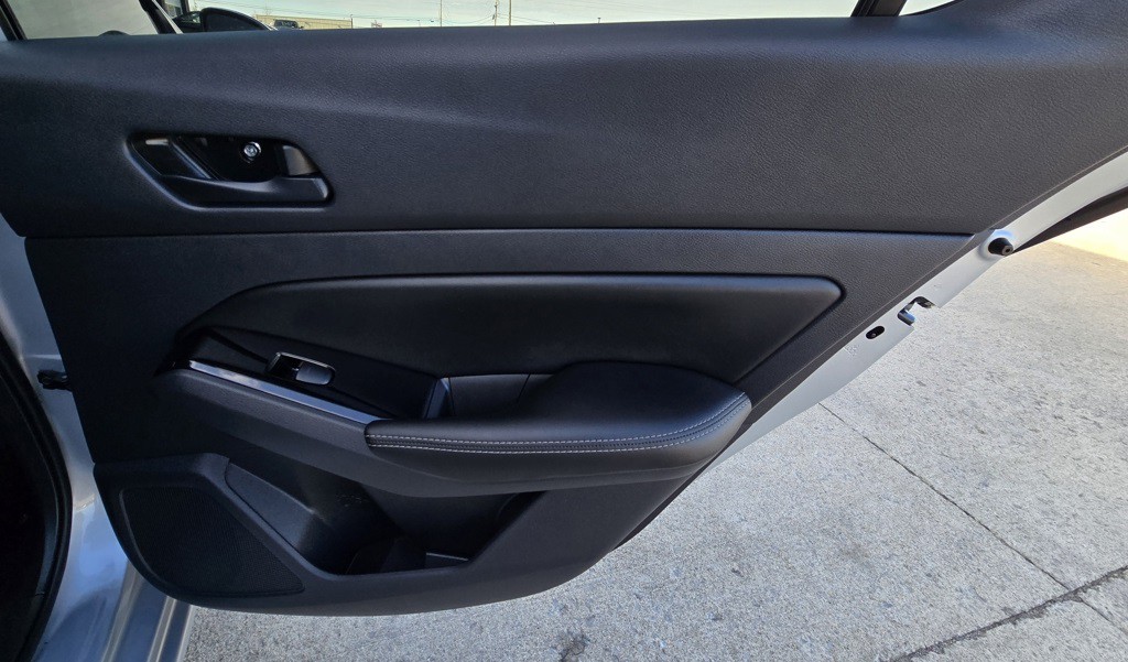 2023 Nissan Altima Image 38