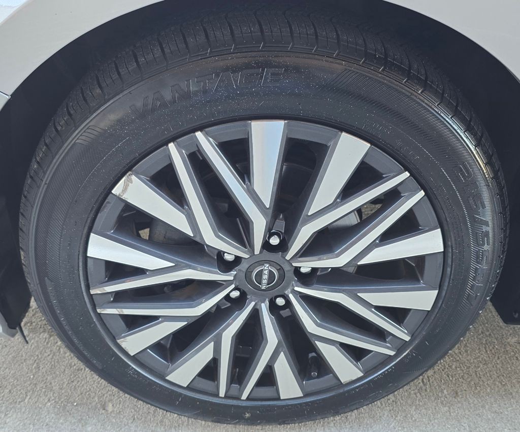 2023 Nissan Altima Image 15