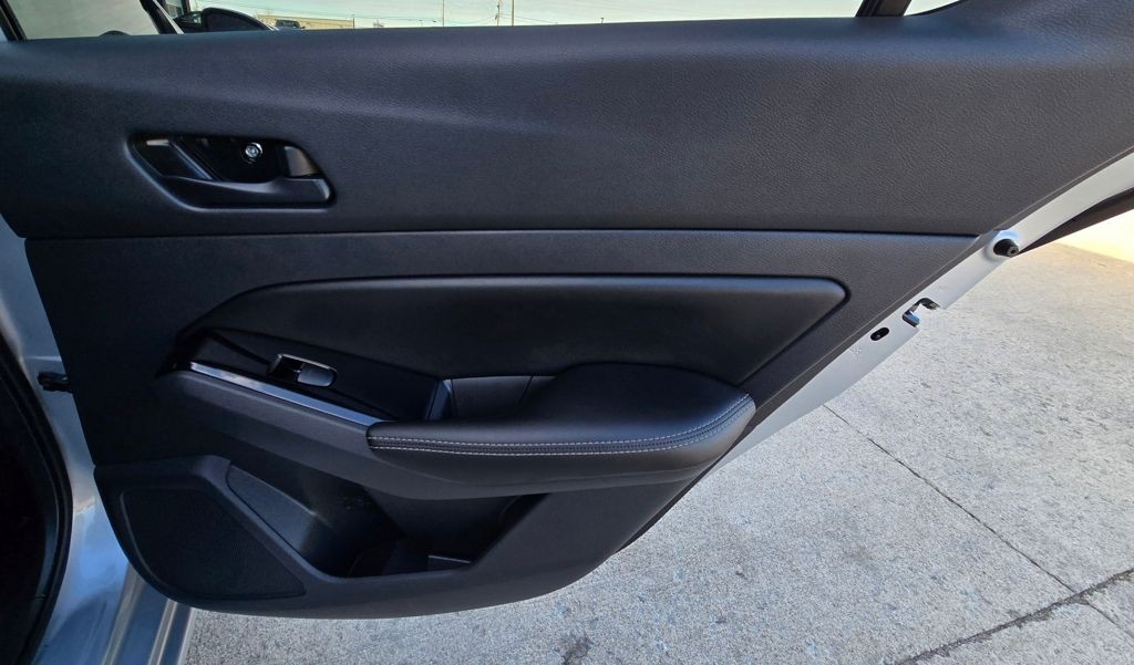 2023 Nissan Altima Image 38