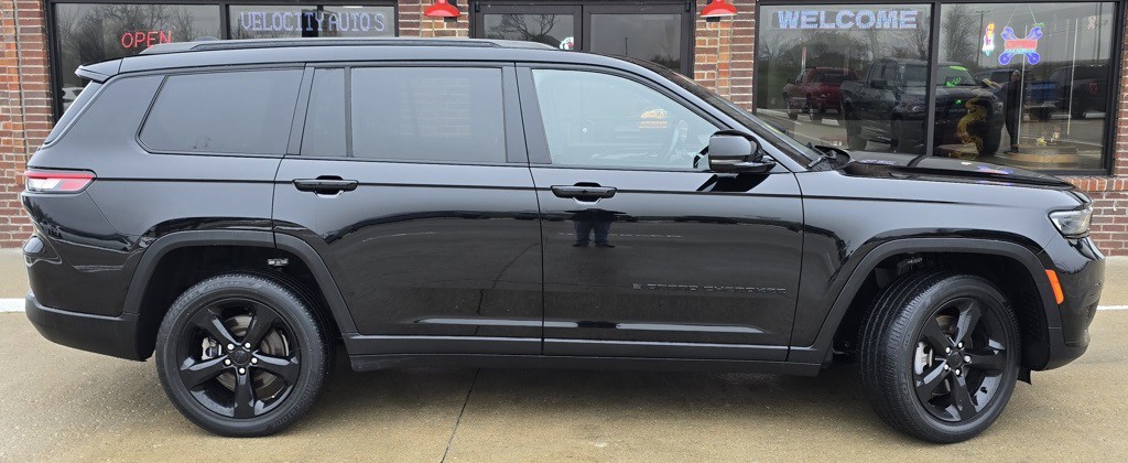 2022 Jeep Grand Cherokee Image 4