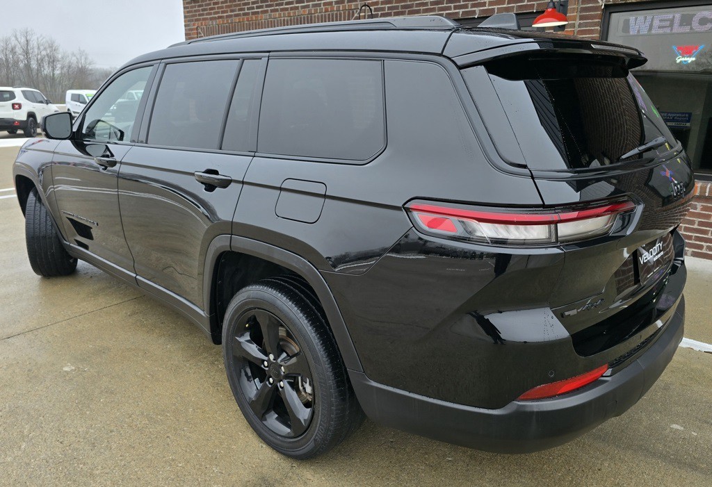 2022 Jeep Grand Cherokee Image 7