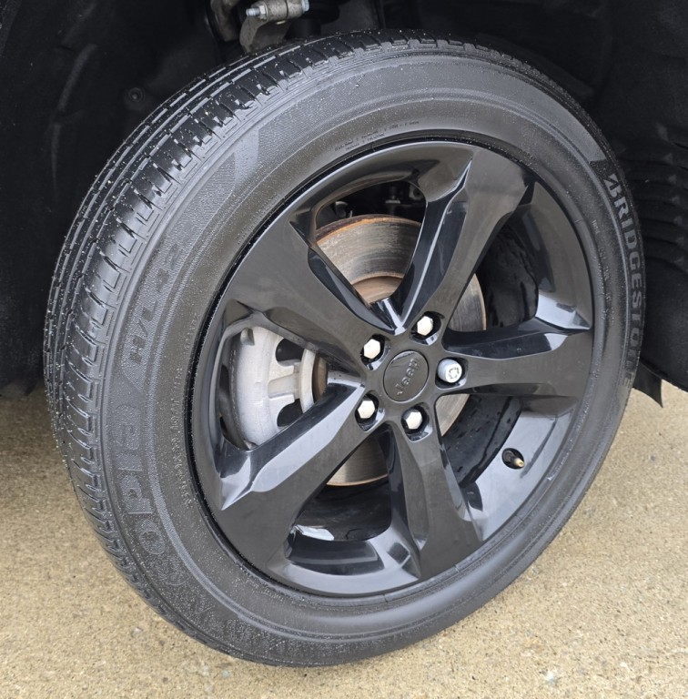 2022 Jeep Grand Cherokee Image 11