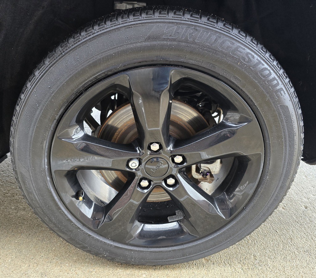 2022 Jeep Grand Cherokee Image 13