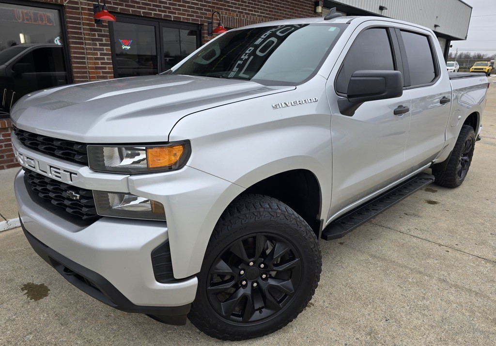 2019 Chevrolet Silverado 1500 Image 2