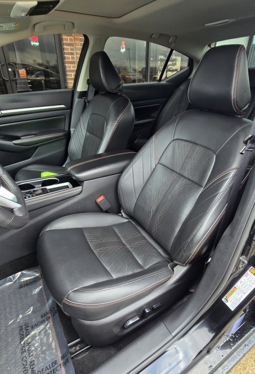 2024 Nissan Altima Image 19