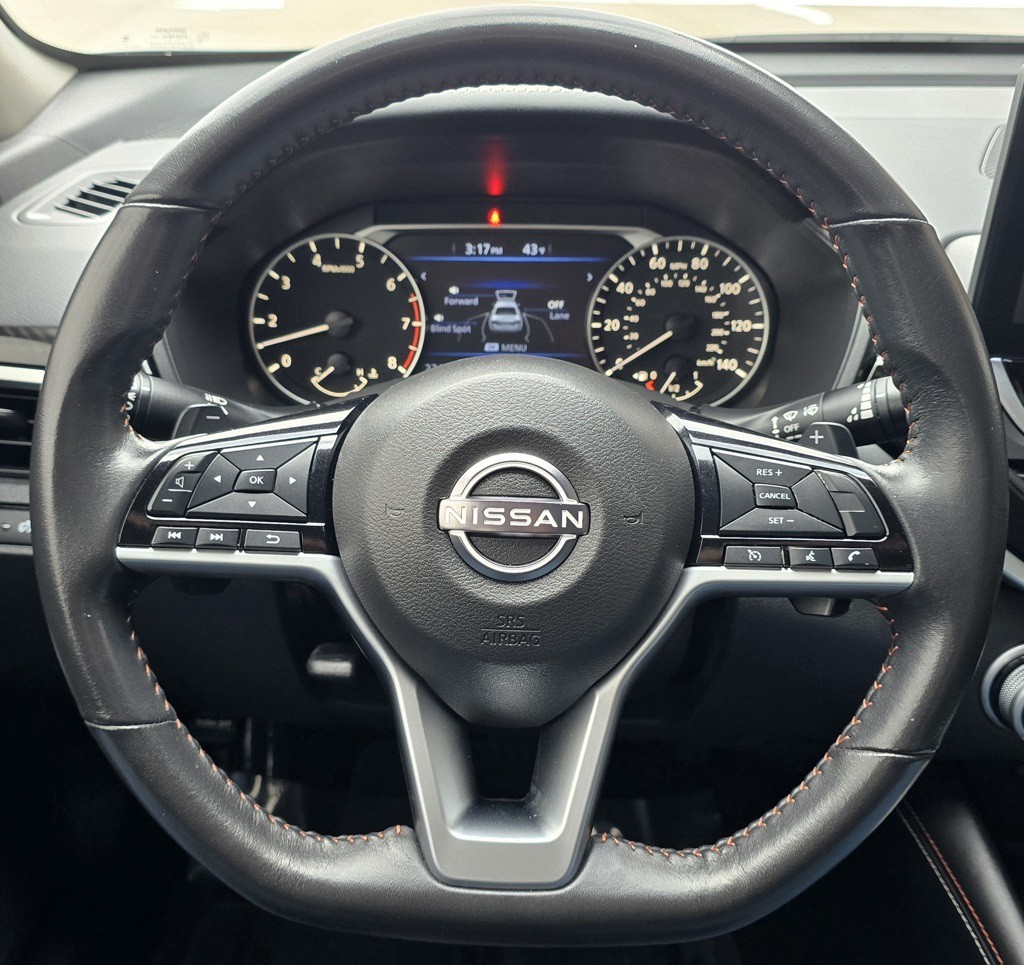 2024 Nissan Altima Image 21