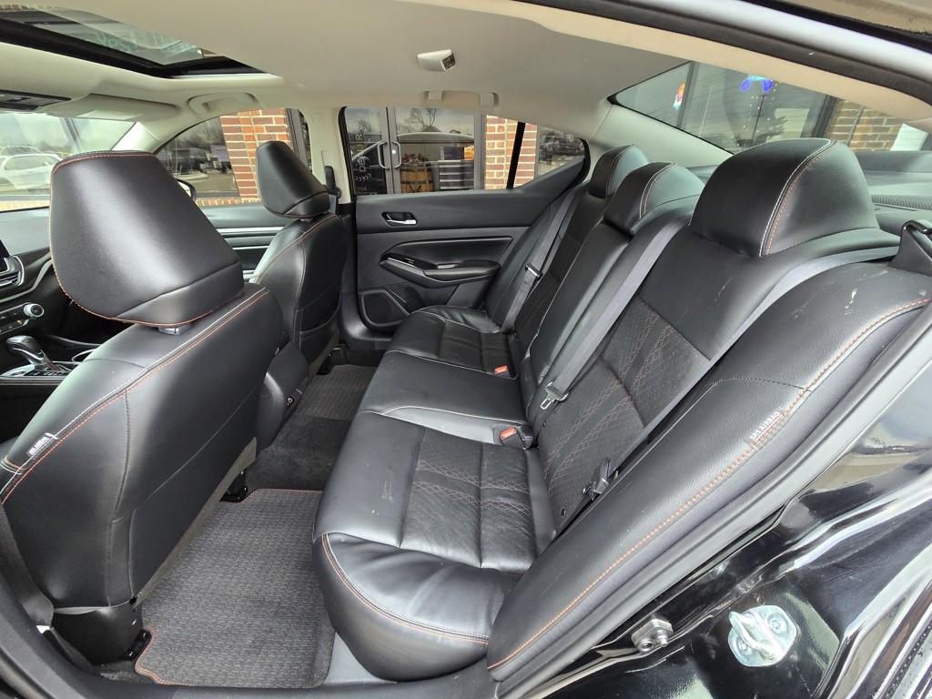 2024 Nissan Altima Image 32