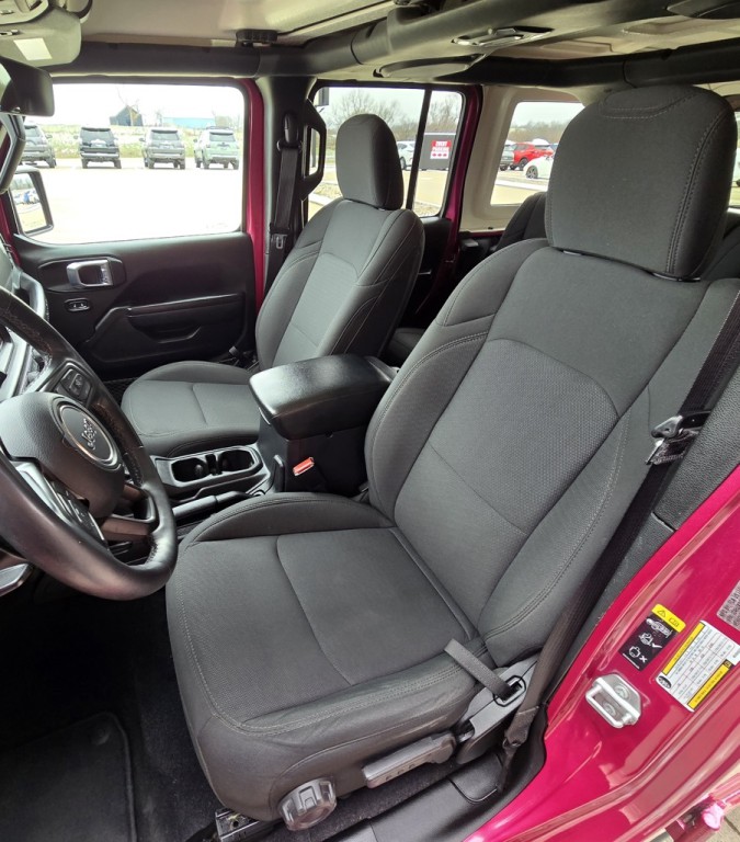 2021 Jeep Wrangler Image 17
