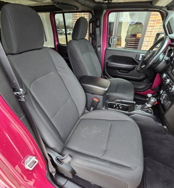 2021 Jeep Wrangler Image 38