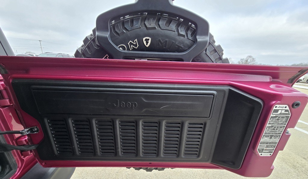 2021 Jeep Wrangler Image 43