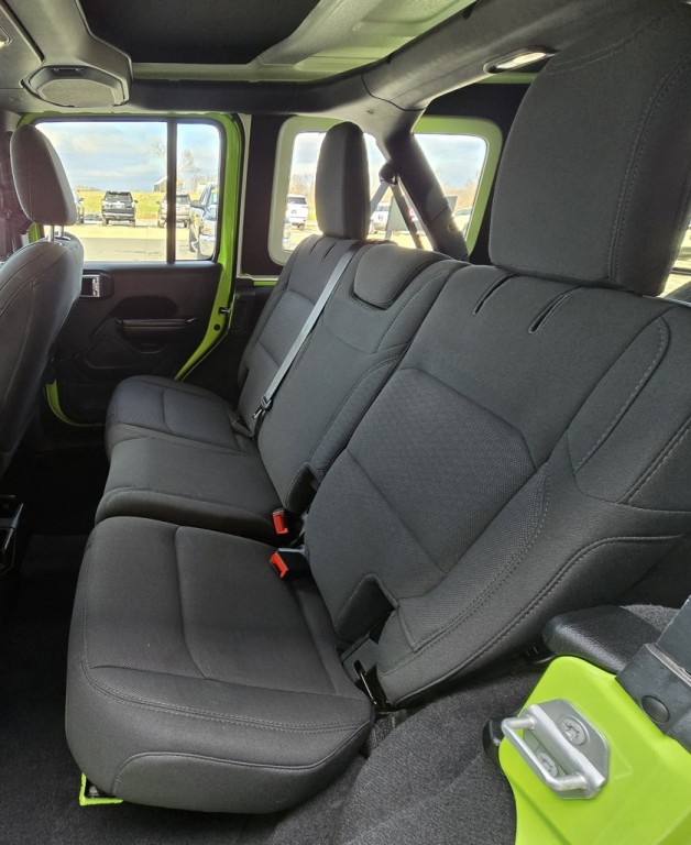 2021 Jeep Wrangler Image 31