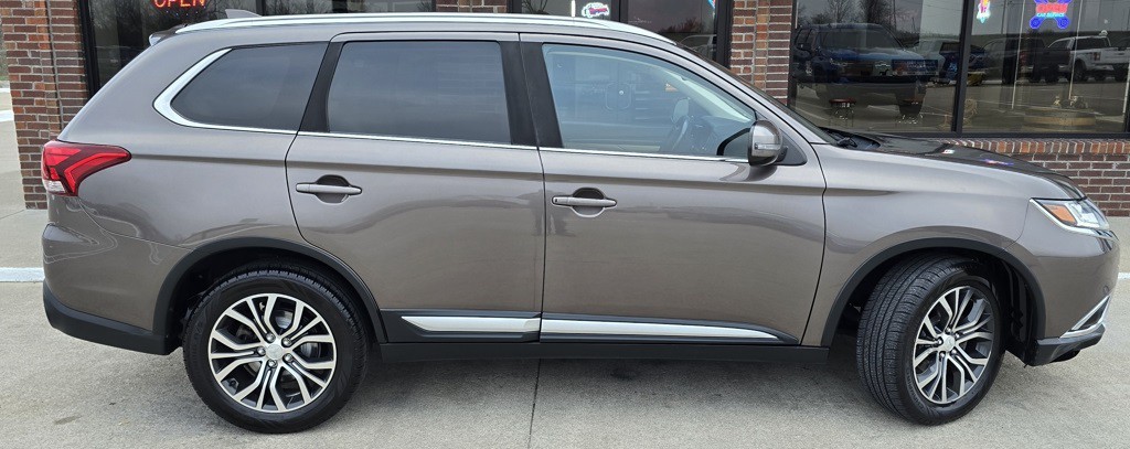 2018 Mitsubishi Outlander Image 5